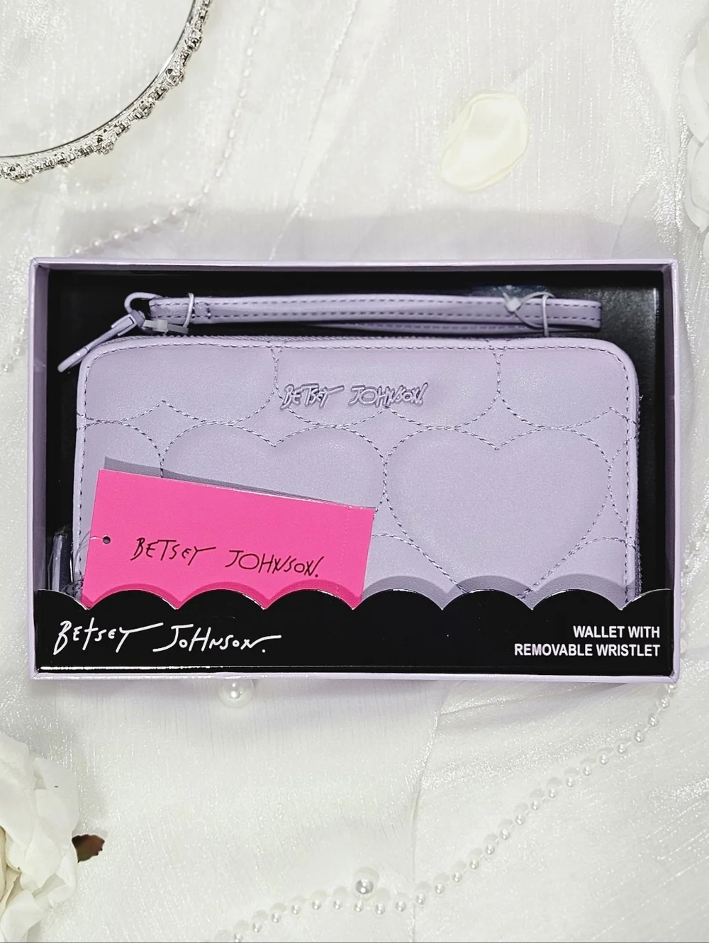 Betsey Johnson Wallet Purple Zip Wristlet Puff Heart Preppy Pastel Summer Spring